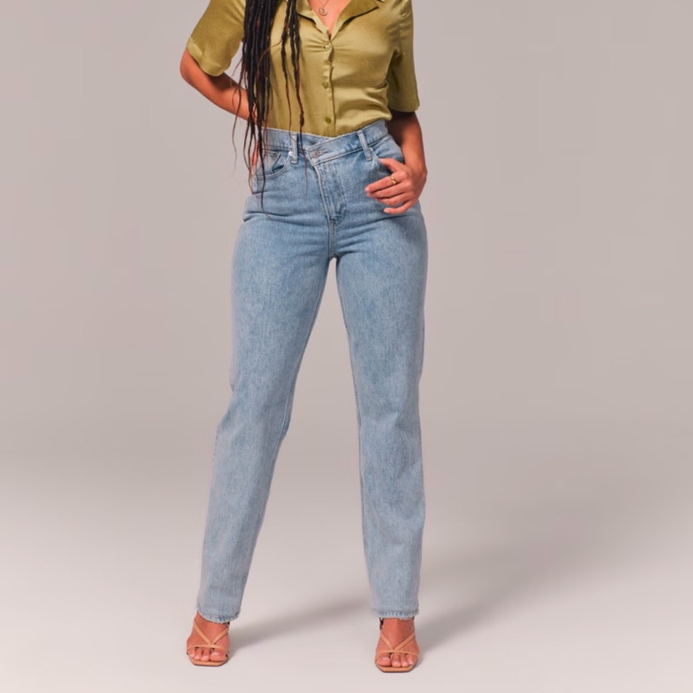 Abercrombie curve love jeans - Picture 6 of 9